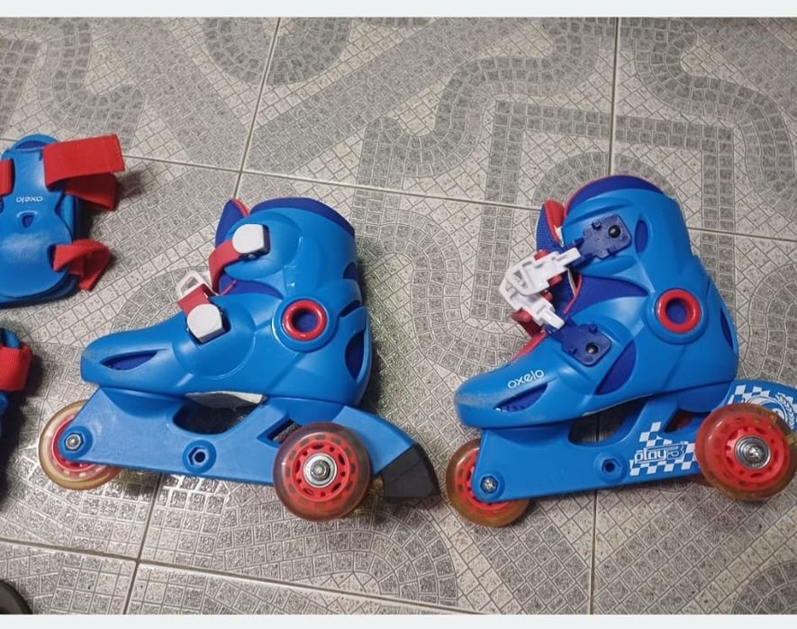 Patins de criança play3 com equipento de proteção