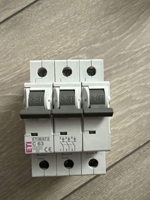 Автоматичний вимика ( автомат) eti etimat