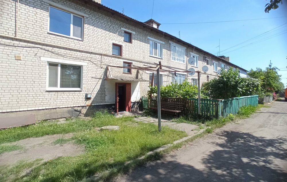 Продам двохкімнатну квартиру в смт. Вапнярка.