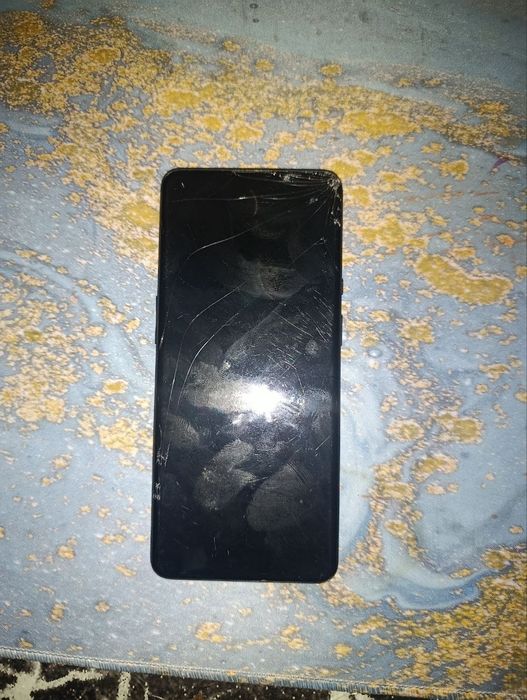 OnePlus 9pro «на запчасти»