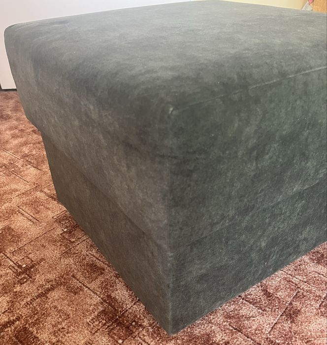 Dwie pufy 60x60 cm nieotwierane