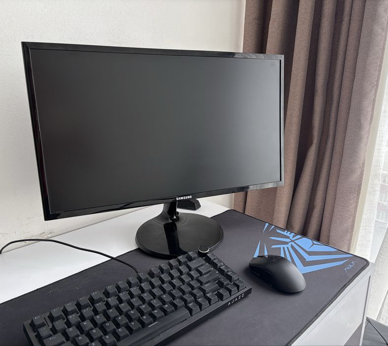 Монітор samsung 24’