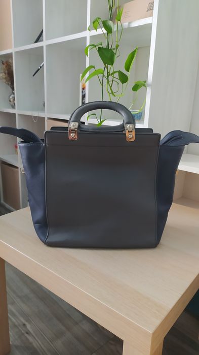 Сумка сіра з синіми вставками