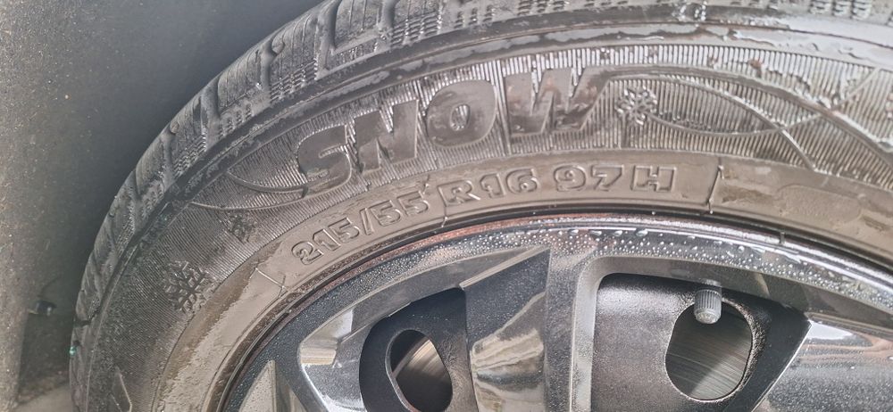 Komplet opon 215/55/16 +felgi 5x100 +kołpaki  do Citroen Jumpy,Peugot