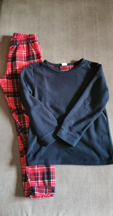 Conjunto de 2 pijamas de inverno 8/9 anos