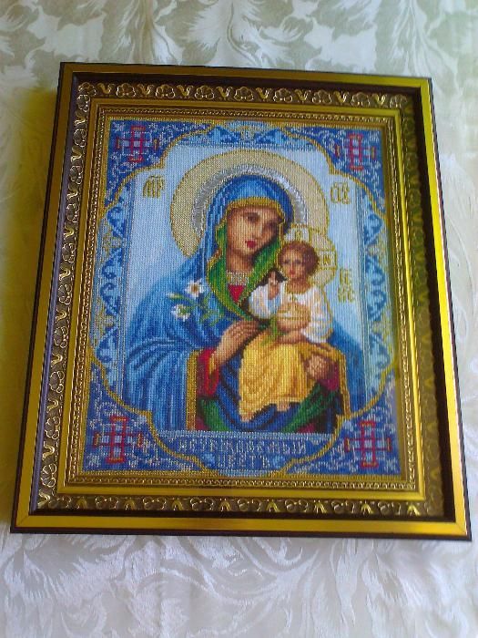 продам икону-вышита крестиком