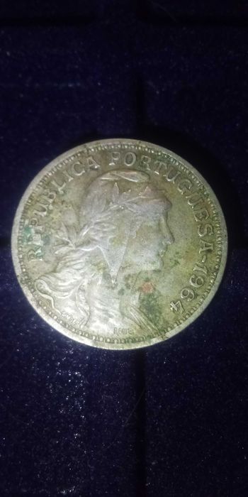 Moeda de 50 centavos alpaca de 1967