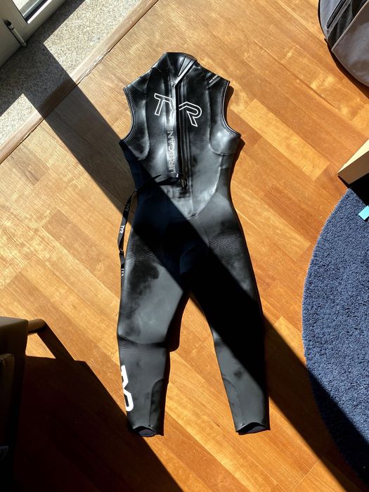 Fato Águas Abertas - marca TYR (Sem mangas) TAMANHO S