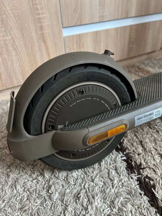 Продам самокат Xiaomi Electric Scooter 4 Pro Max