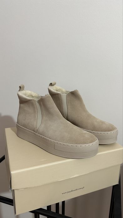 Жіночі зимові черевики на хутрі, натуральна замша