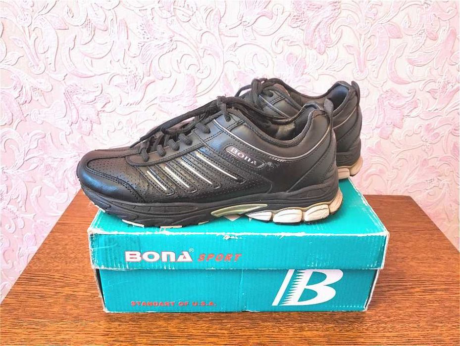 Кросівки Bona ,шкіряні, р.39