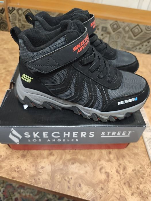 Кросівки Skechers осінь-зима 32 розмір