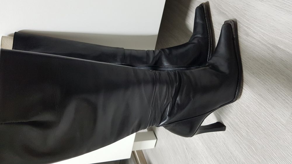 Botas em pele genuína 34