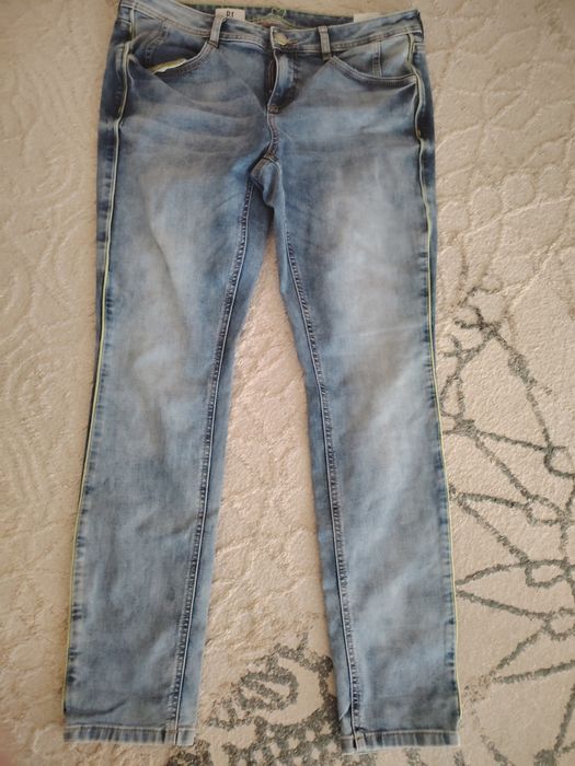 jeansy rurki lampasy