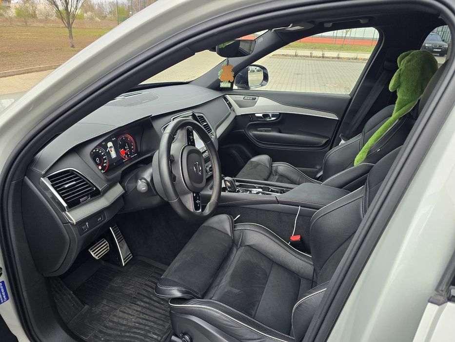 Volvo XC90 B5 R-design VAT23