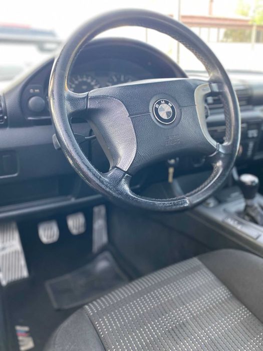 BMW 3 Sedan (E36)