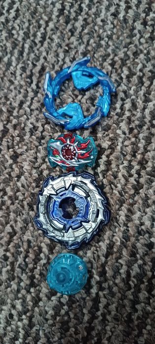 Продаж всіх бейблейдів що на фото