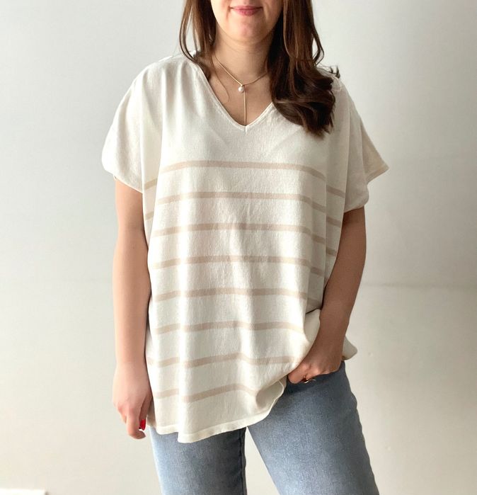 Lniany sweter oversize w paski biały beżowy w serek plus size 46