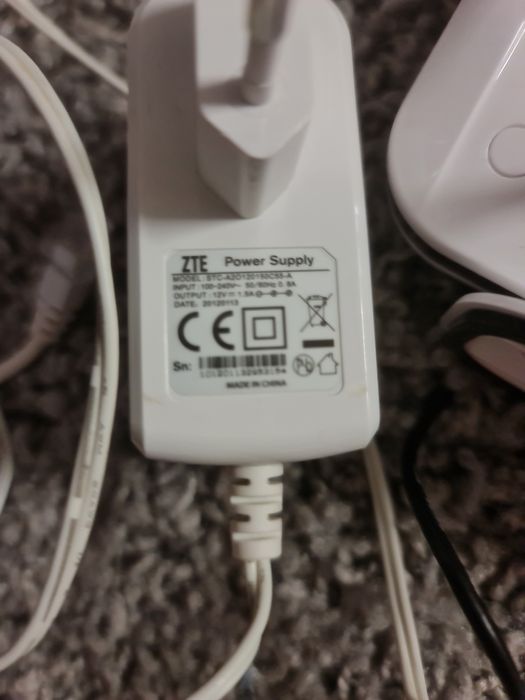 ТЕРМИНАЛ фиксированной безпроводной GSM связи Vodafone RL500