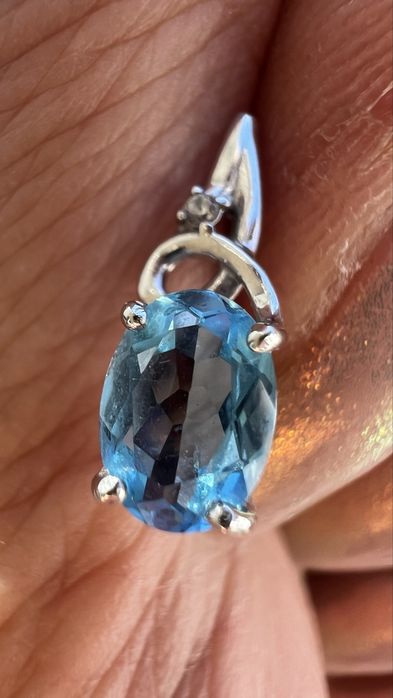 Серьги белое золото 585 натуральные топазы вес 2,32