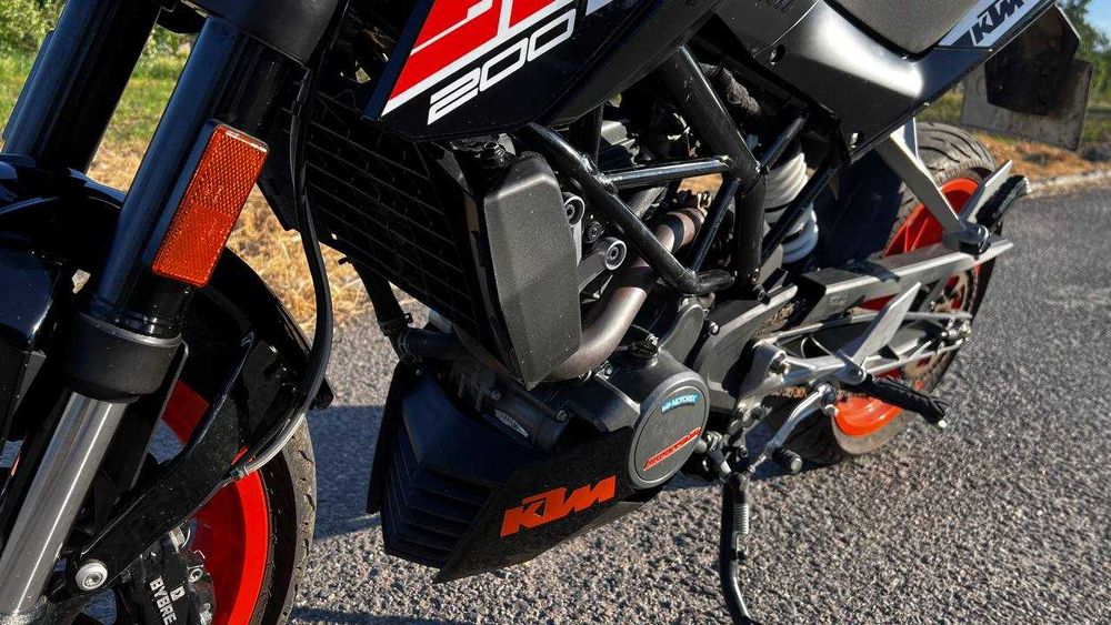 KTM DUKE 200 2021
