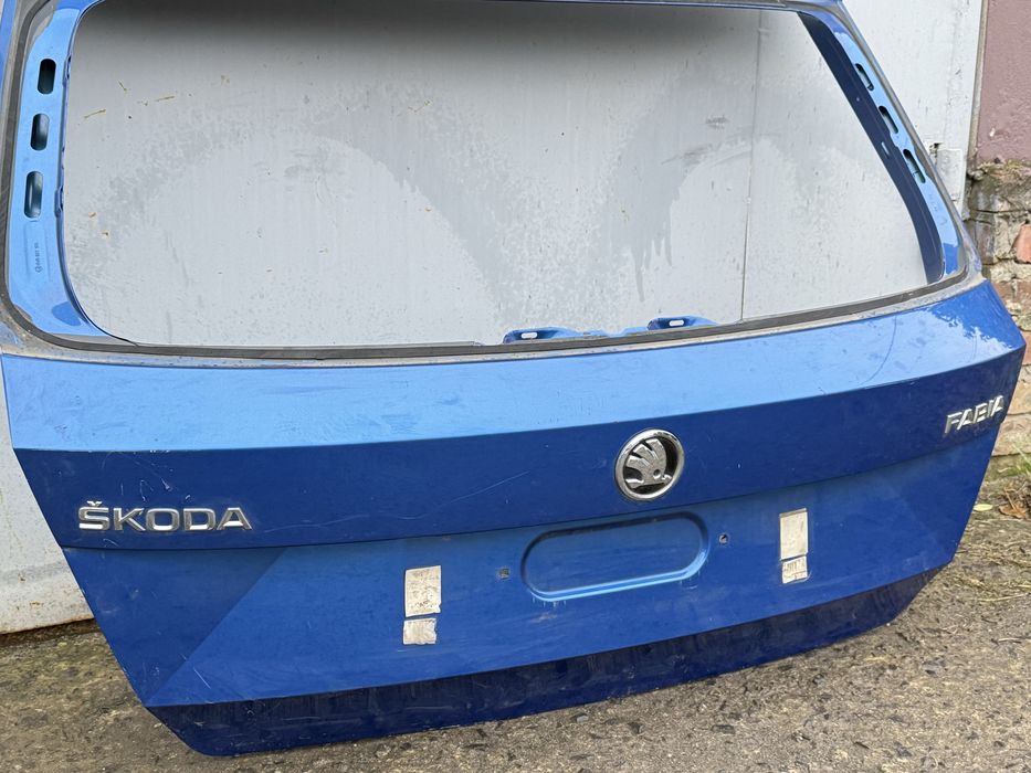 Кришка багажника шкода фабія 3 ляда skoda fabia 3
