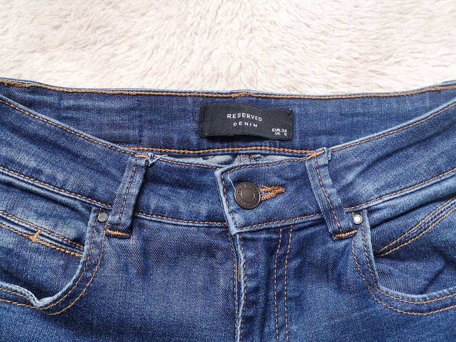 Granatowe spodnie dżinsowe skinny Reserved Denim 34 XS jeansy rurki