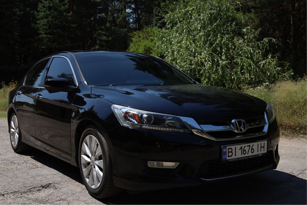 Продам Honda Accord 2014 года, 2.4 газ/бензин