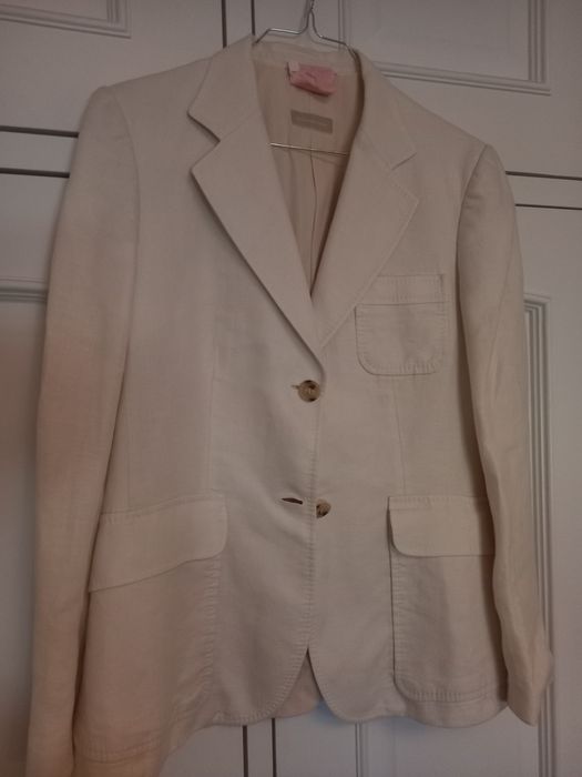 Blazer em linho da Máximo Dutti  na cor cru