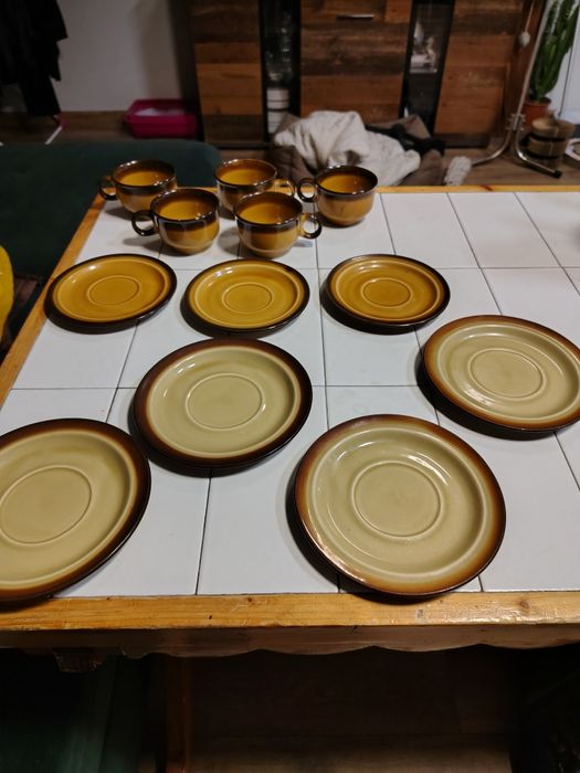 Mix różności z PRL Pruszków. Czytać Opis