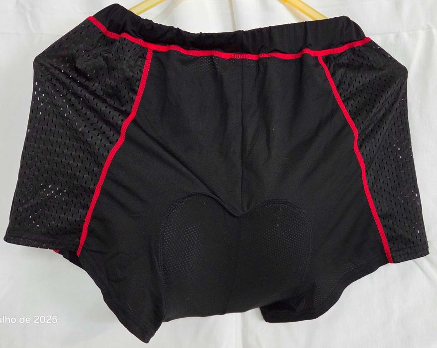 Calções para andar de mota