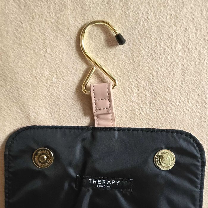 Kosmetyczka podróżna marki Therapy London , nowa