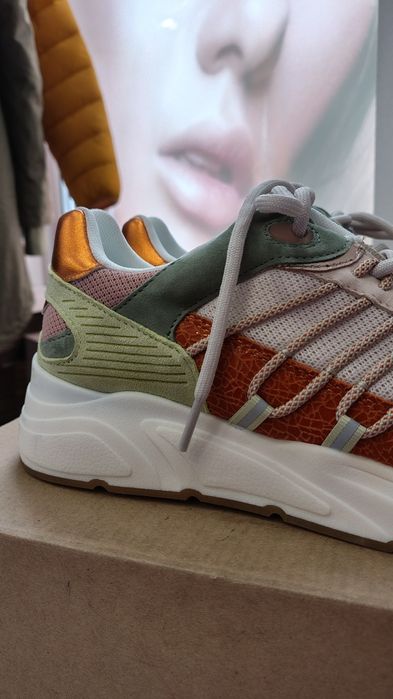 Tamaris zamszowe sneakersy damskie rozmiar 39