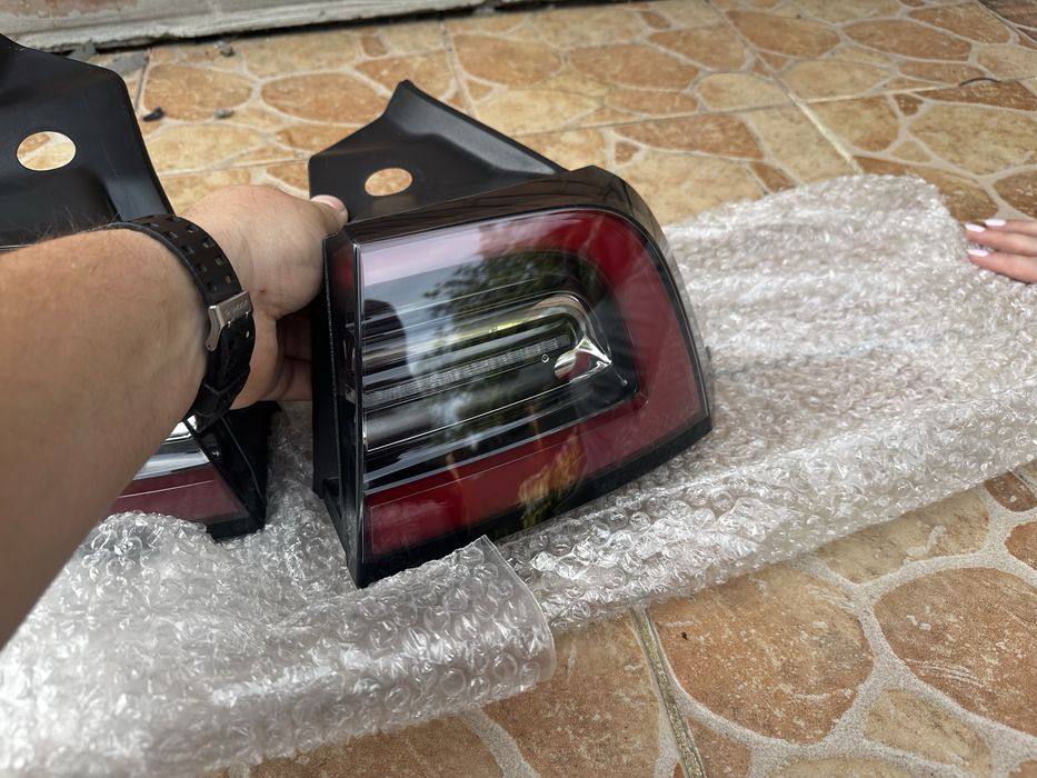 Задні ліхтарі фара ліхтар Tesla 3 / Tesla Y