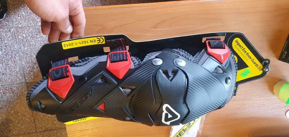 Nakolaniki ortezy orteza kolana ochraniacze kolancross Enduro quad