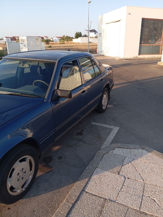 Mercedes Benz W124 1988