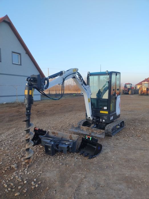 Wynajem  minikoparki