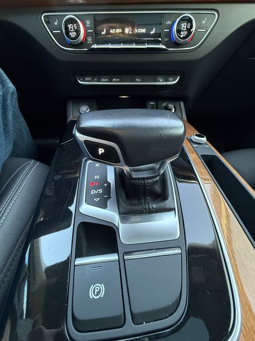 Audi Q5 2021 Premium Plus 45 tfsi quatro s tronic