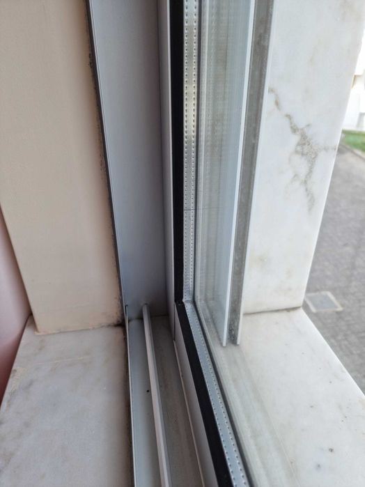 Janela vidro duplo 110x16064584215565057122