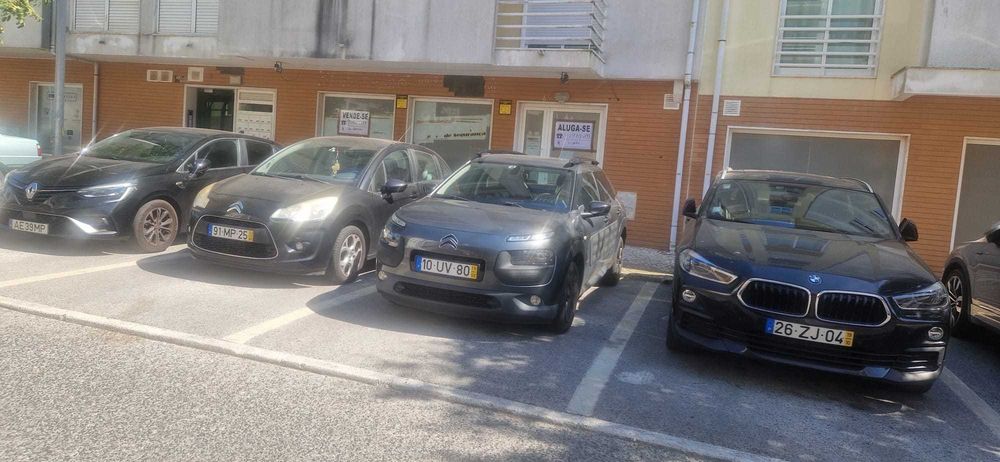 Venda Loja 87m2 c/ terraço + boxe fechada