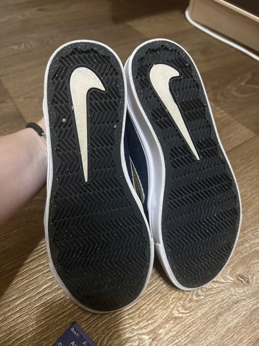 Жіночі кеди nike