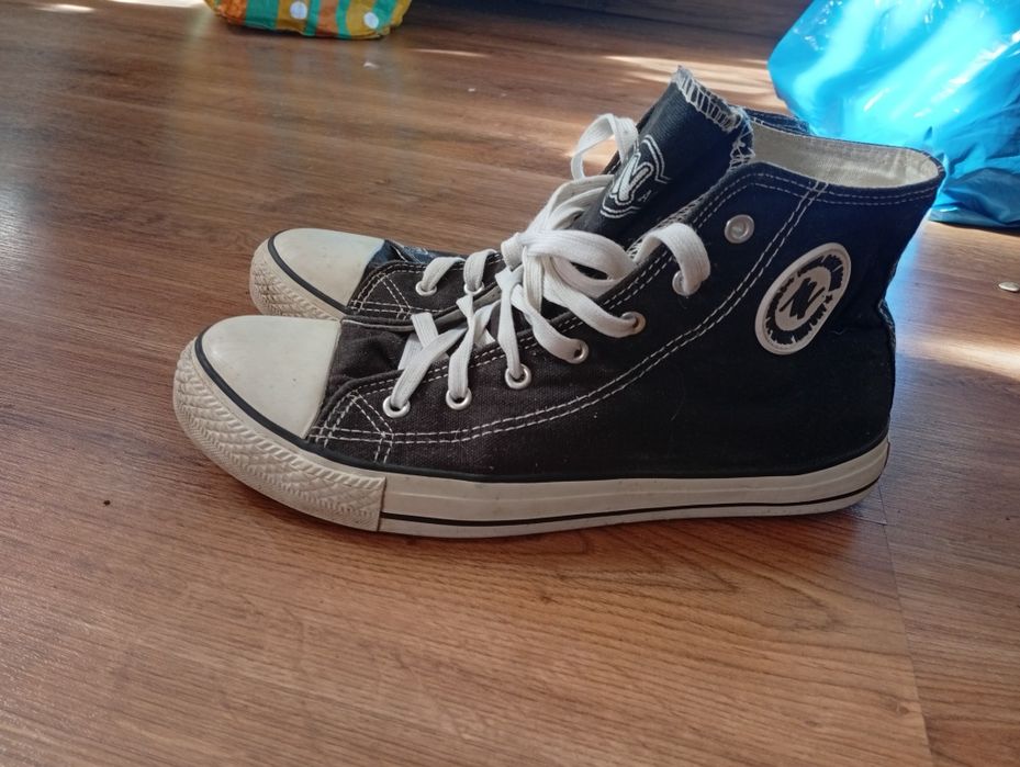 Trampki klasyczne 43 styl Nike adidas Reebok
