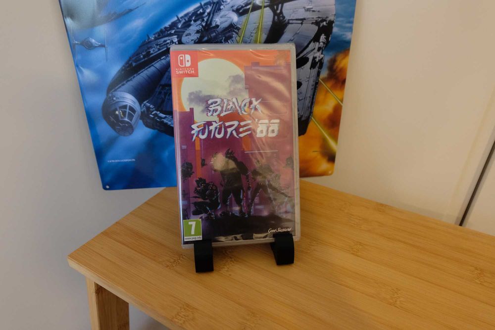 Nintendo Switch – Black Future '88 (NOVO E SELADO)