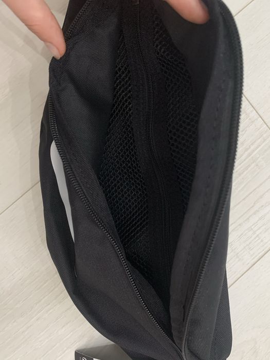 Оригінальна поясна сумка Nike
