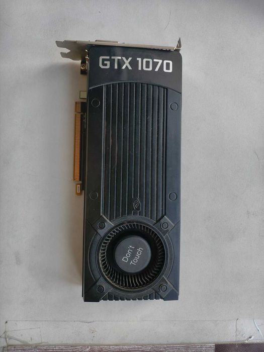 В ремонт/на запчастини! Zotac GTX 1070 8gb