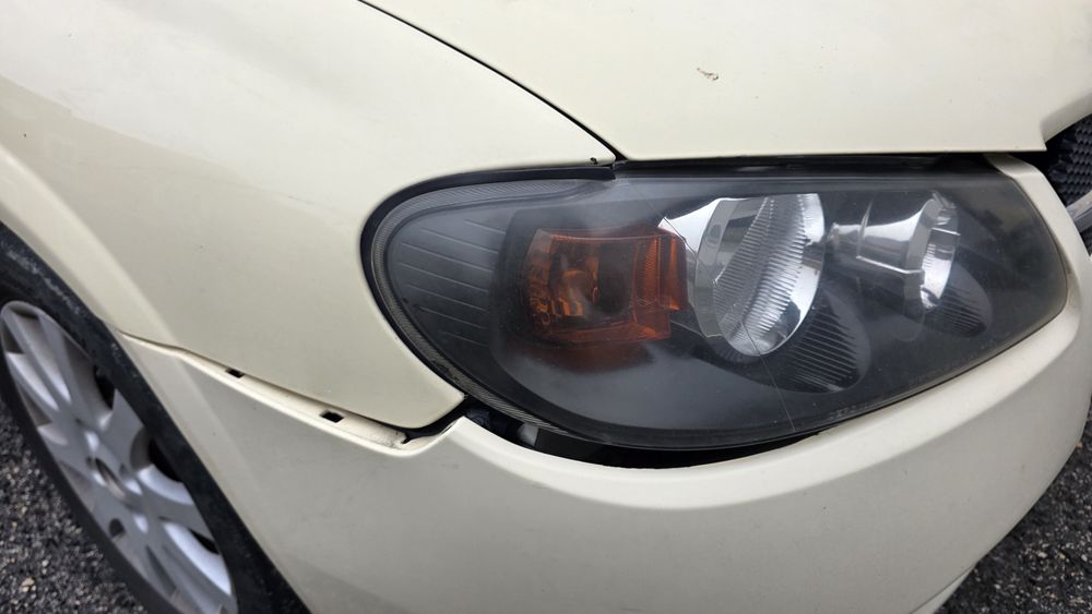 Nissan Almera N16 Sedan