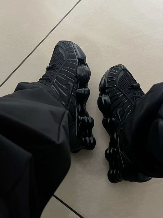 Nike Shox TL черные , кроссовки на весну,  шнурки Supreme і прості
