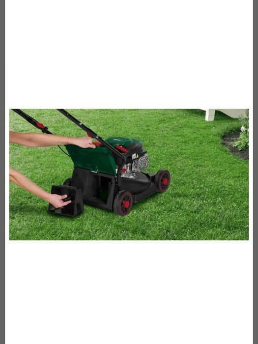 Máquina cortar relva a gasolina parkside