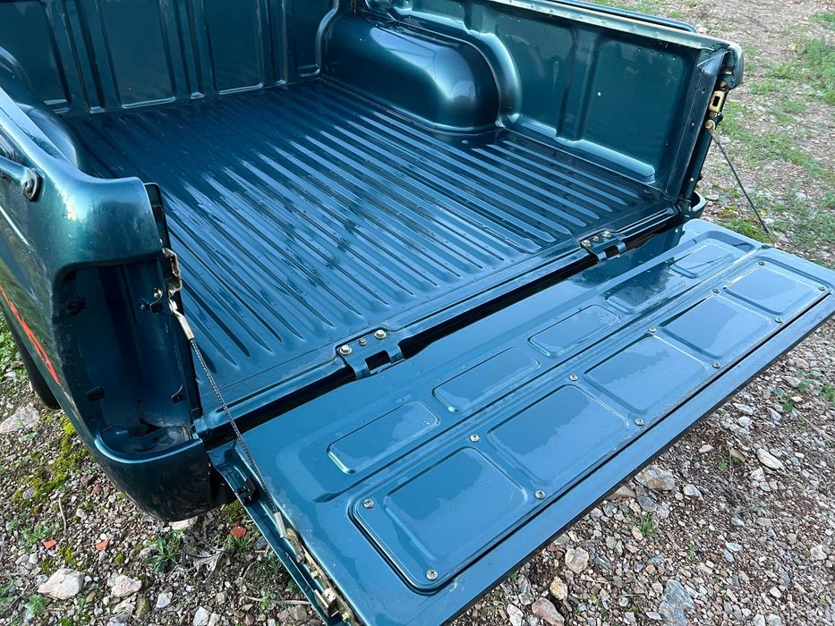 carroçaria MAZDA B2500