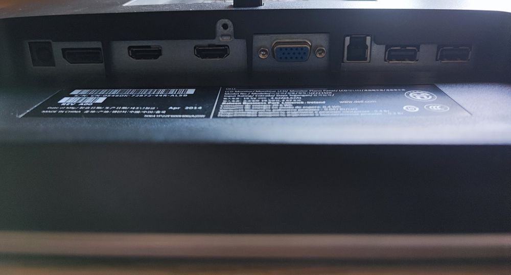 Монітор DELL UZ2215HF